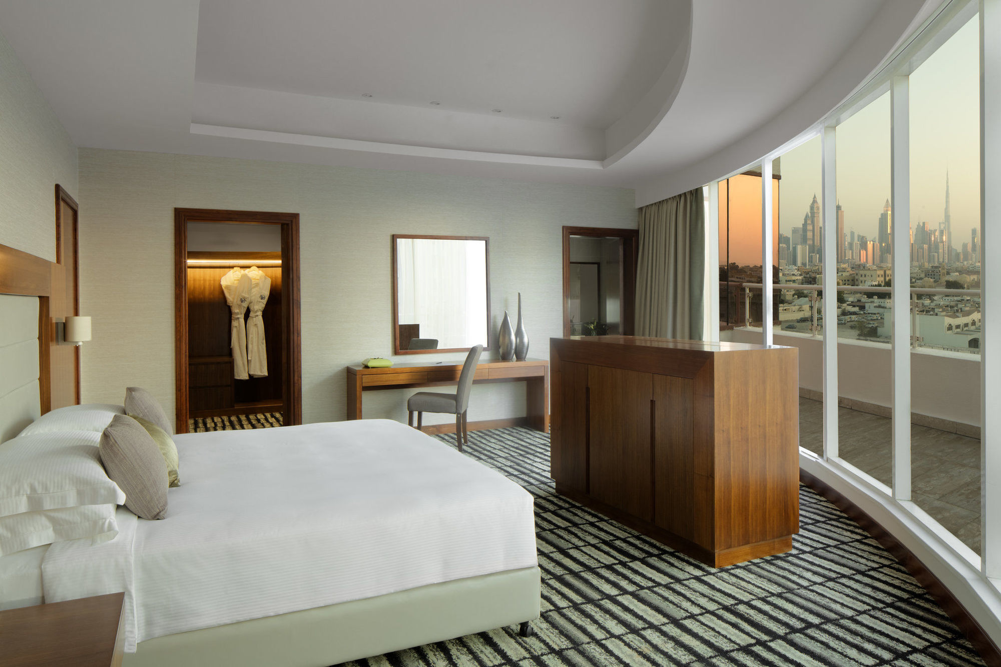 Jumeira Rotana - Dubai Exterior photo