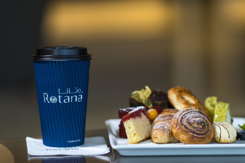 Jumeira Rotana - Dubai Exterior photo