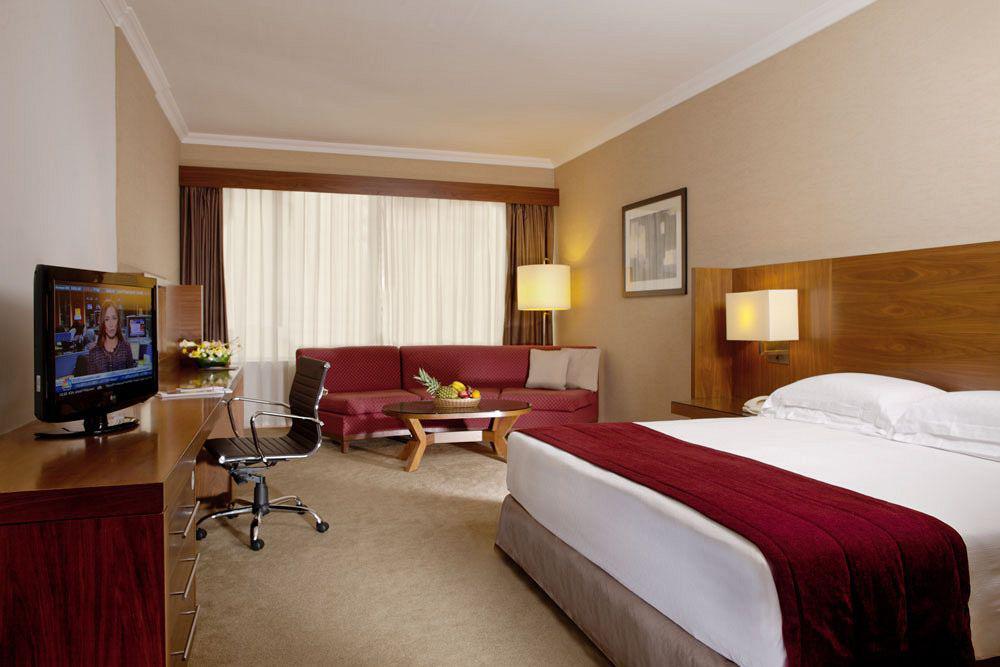 Jumeira Rotana - Dubai Room photo